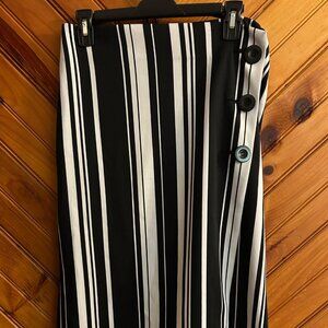 EST 1946 Black and White Stripe skirt, size Medium